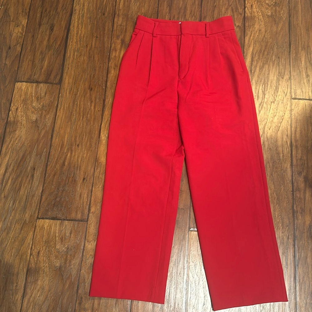 Zara red cropped pants. Size XS